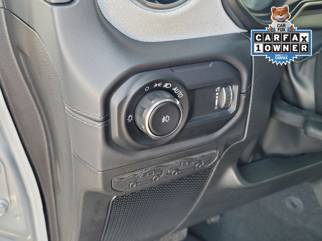 2024 Jeep Wrangler 4-Door Sahara - Photo 16