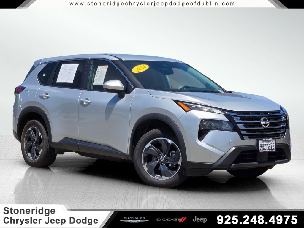 2024 Nissan Rogue SV FWD's photo