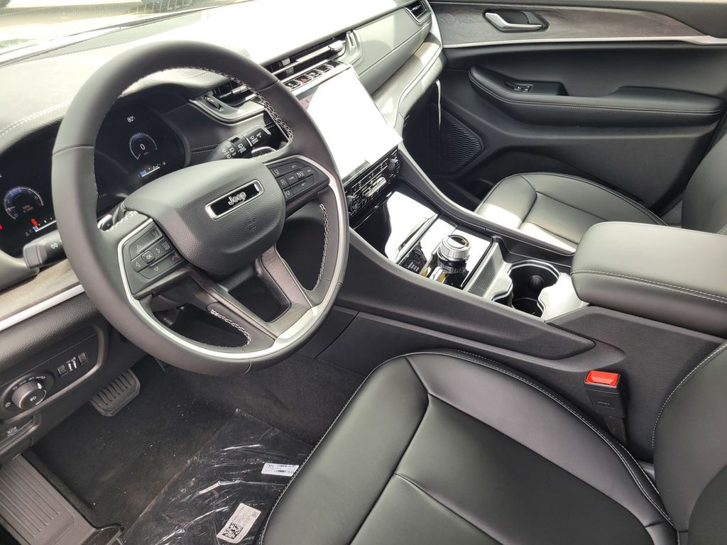 2025 Jeep Grand Cherokee L Limited - Photo 6
