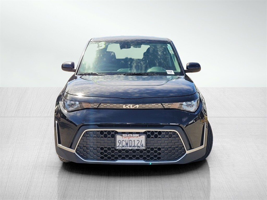 2023 Kia Soul LX photo 2