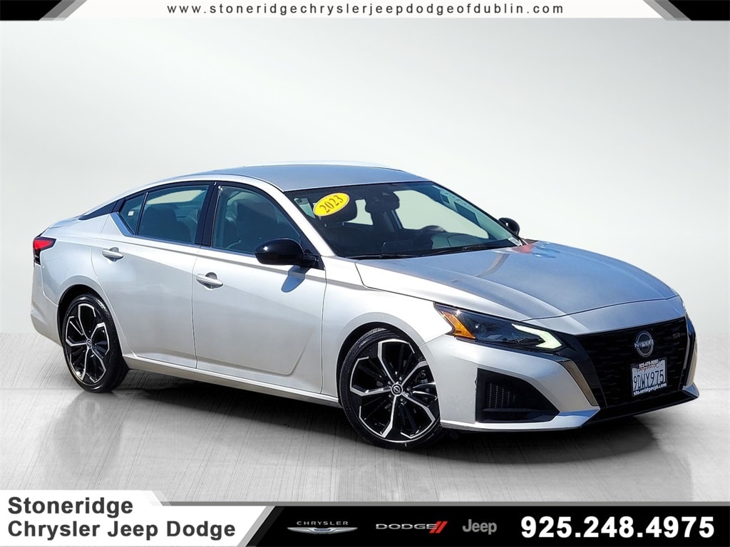 2023 Nissan Altima SR