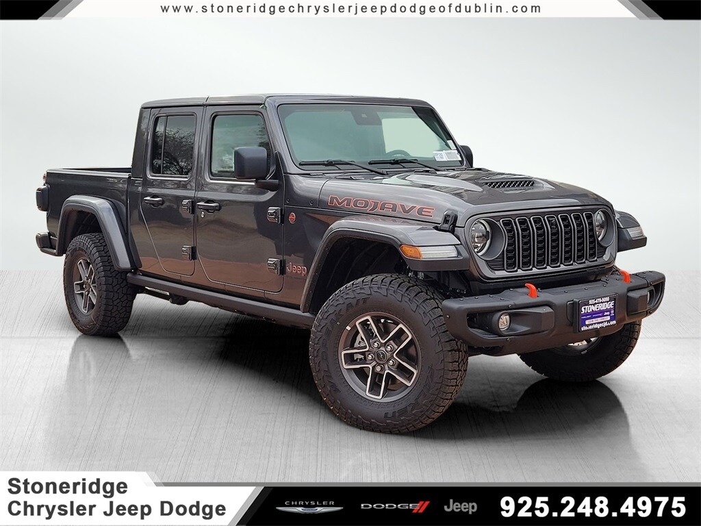 2023 Jeep Gladiator Willys photo 3