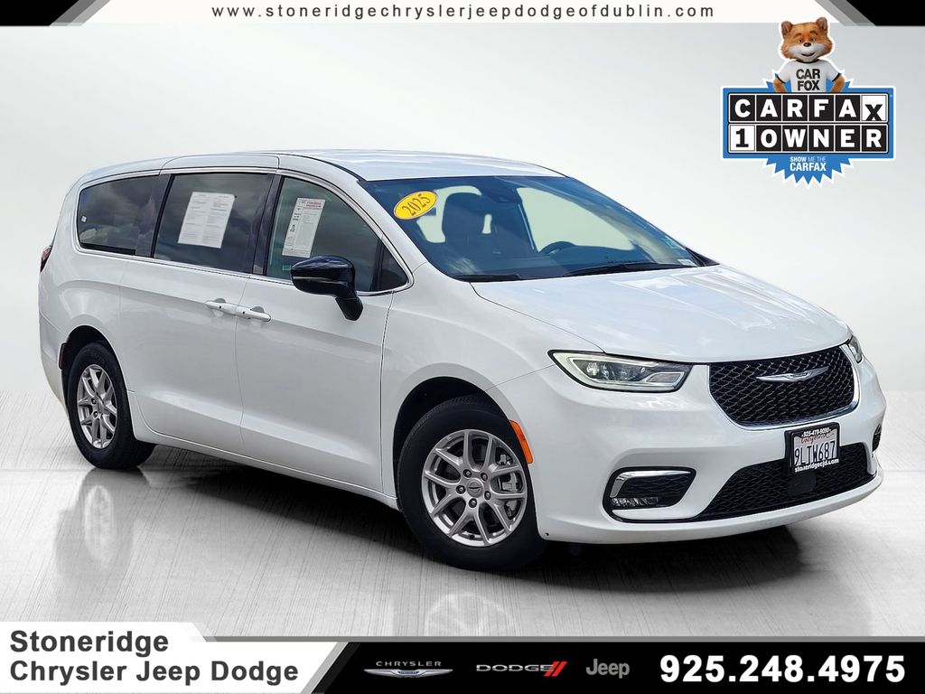 2025 Chrysler Pacifica