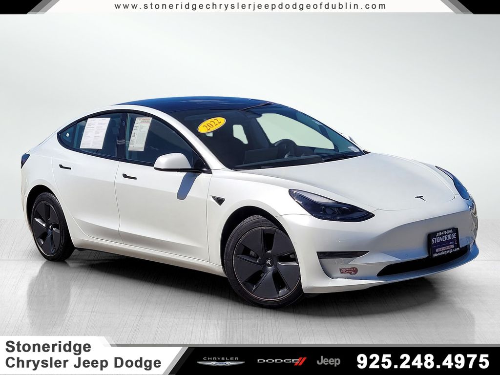 2022 Tesla Model 3 Long Range Dual Motor All-Wheel Drive's photo