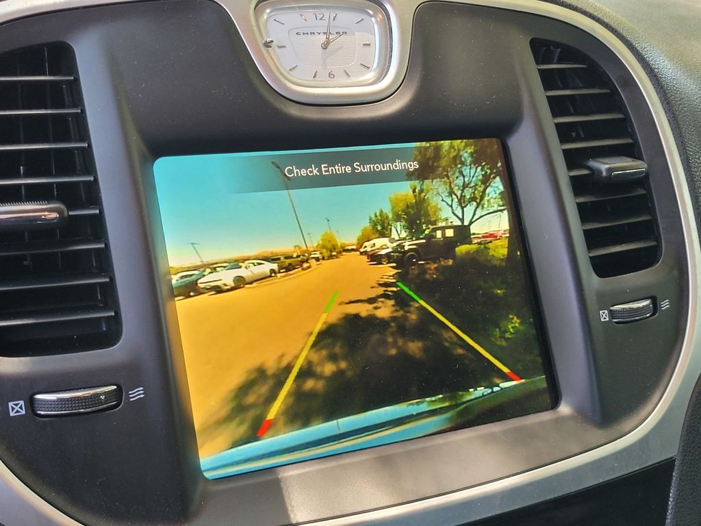 2023 Chrysler 300 Touring - Photo 21