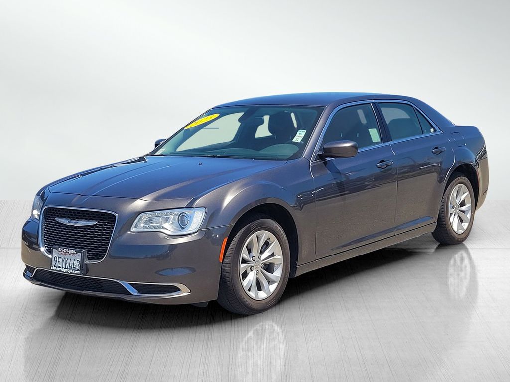 2023 Chrysler 300 Touring - Photo 8