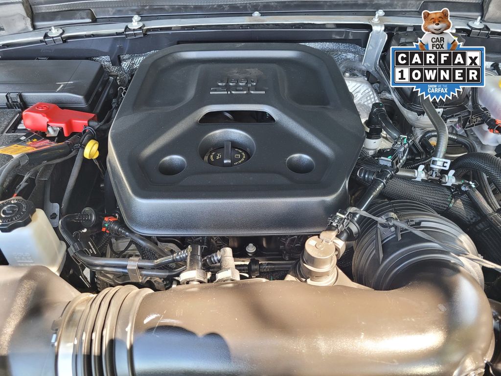 2024 Jeep Wrangler 4-Door Sahara - Photo 23