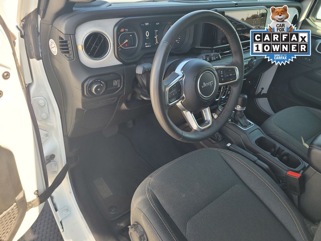 2024 Jeep Wrangler 4-Door Sahara - Photo 11