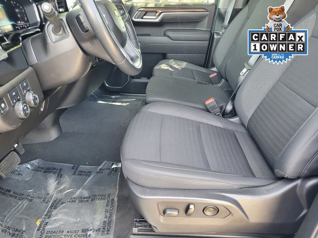 2025 Chevrolet Silverado 1500 LT - Photo 20