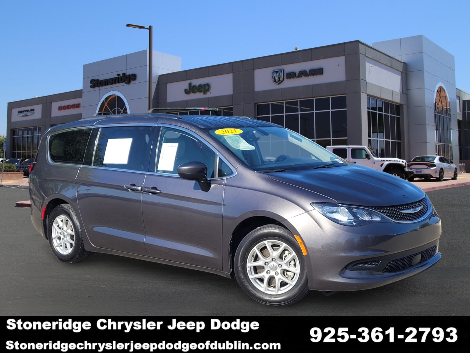 2021 Chrysler Voyager Van Passenger Van 