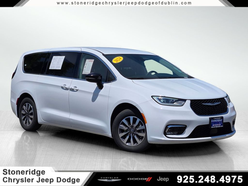 2024 Chrysler Pacifica