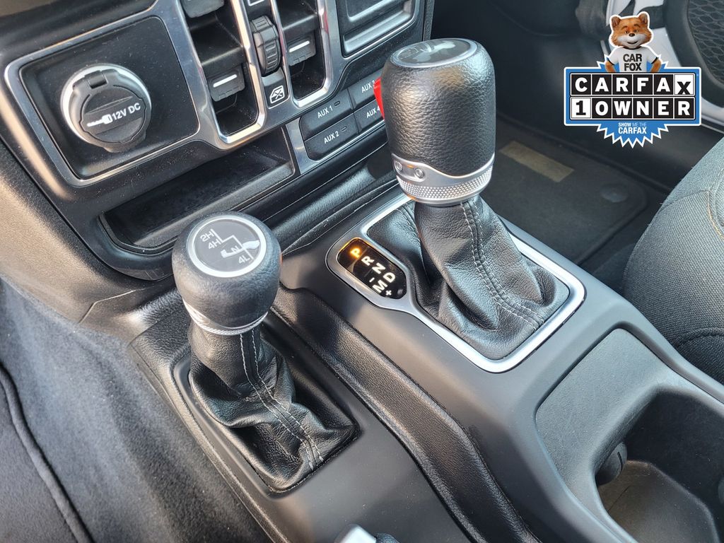 2024 Jeep Wrangler 4-Door Sahara - Photo 23