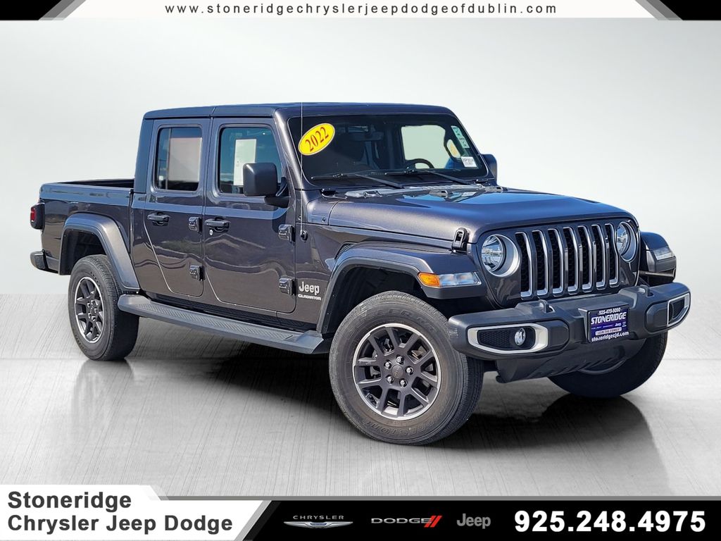 2022 Jeep Gladiator Overland's photo