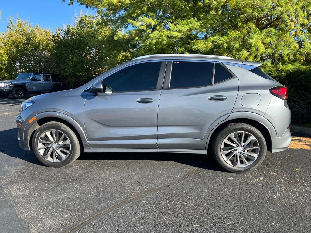 2022 Buick Encore GX Select photo 2