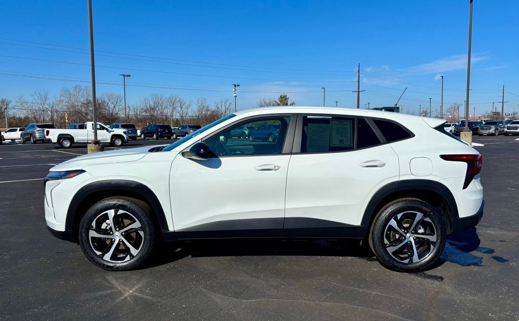 Used 2024 Chevrolet Trax 1RS SUV