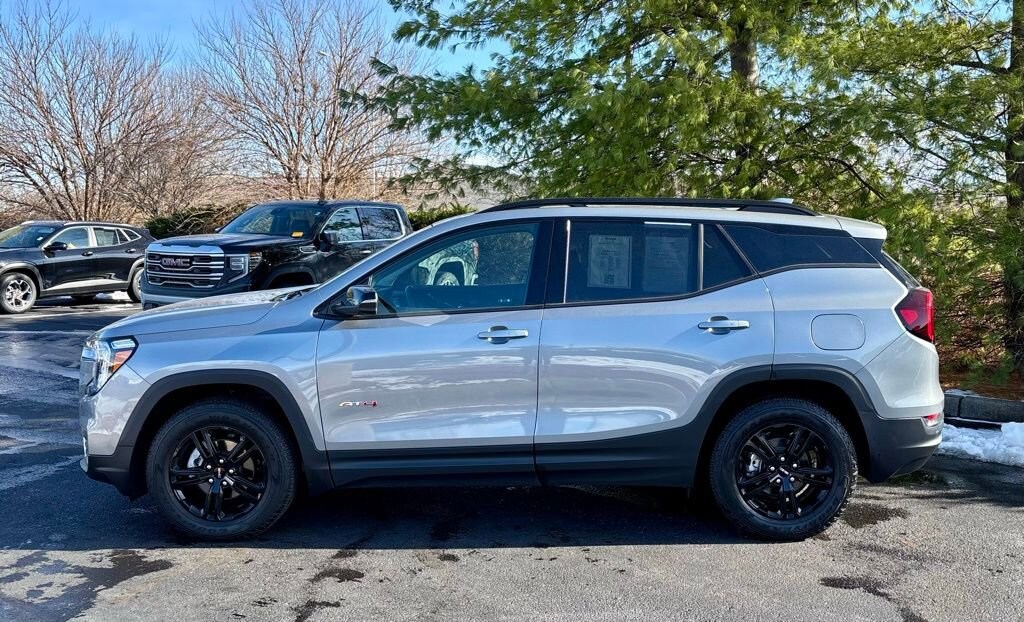 Used 2023 GMC Terrain AT4 SUV
