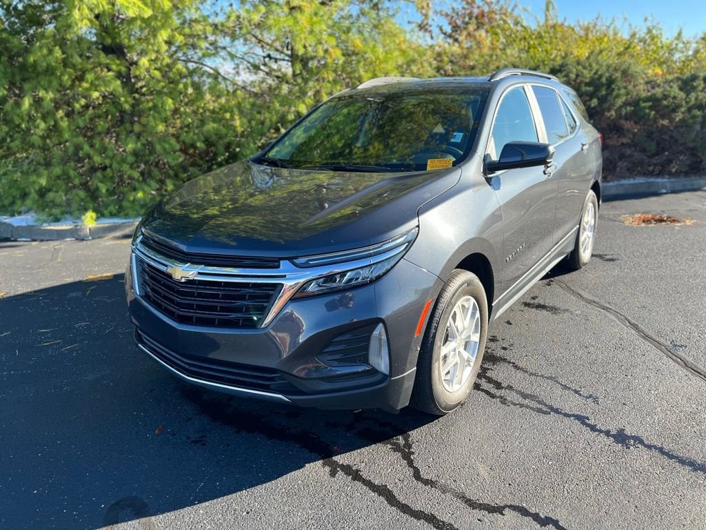 2022 Chevrolet Equinox LT's photo