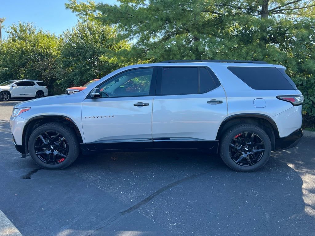 2020 Chevrolet Traverse Premier photo 2