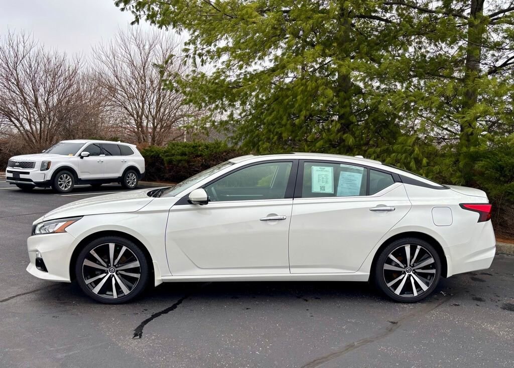 Used 2019 Nissan Altima 2.5 Platinum Sedan