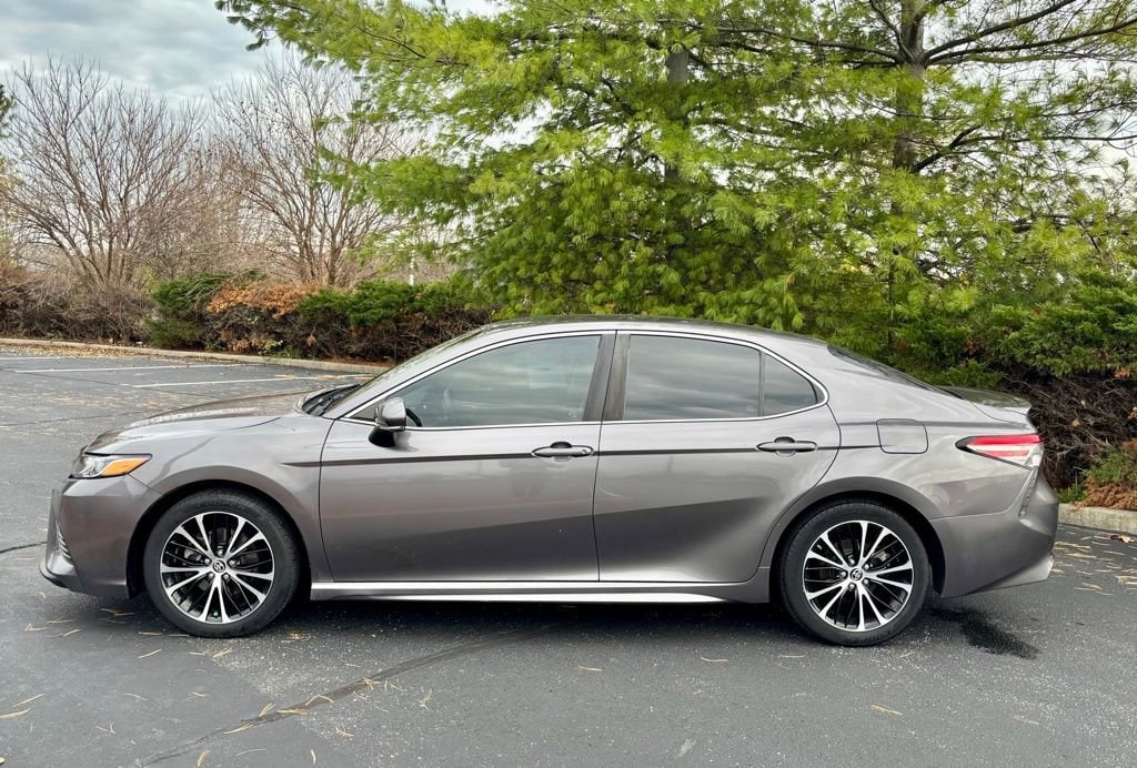 Used 2018 Toyota Camry LE Sedan