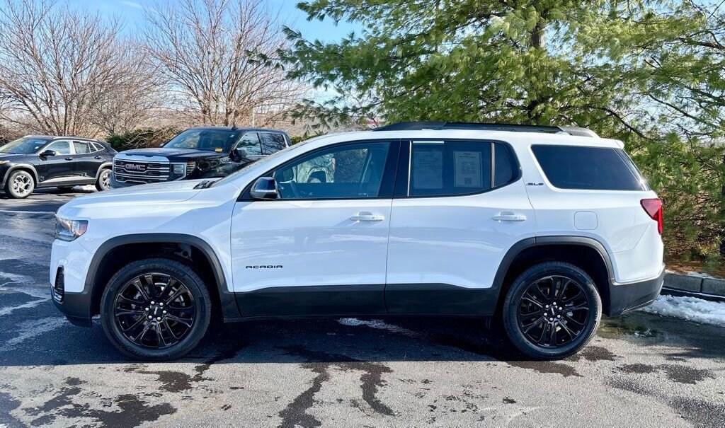Used 2023 GMC Acadia SLE SUV
