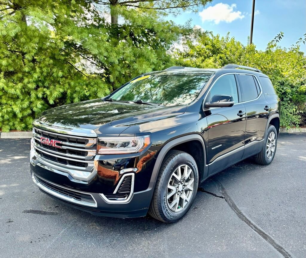 2023 Gmc Acadia SLE photo 2
