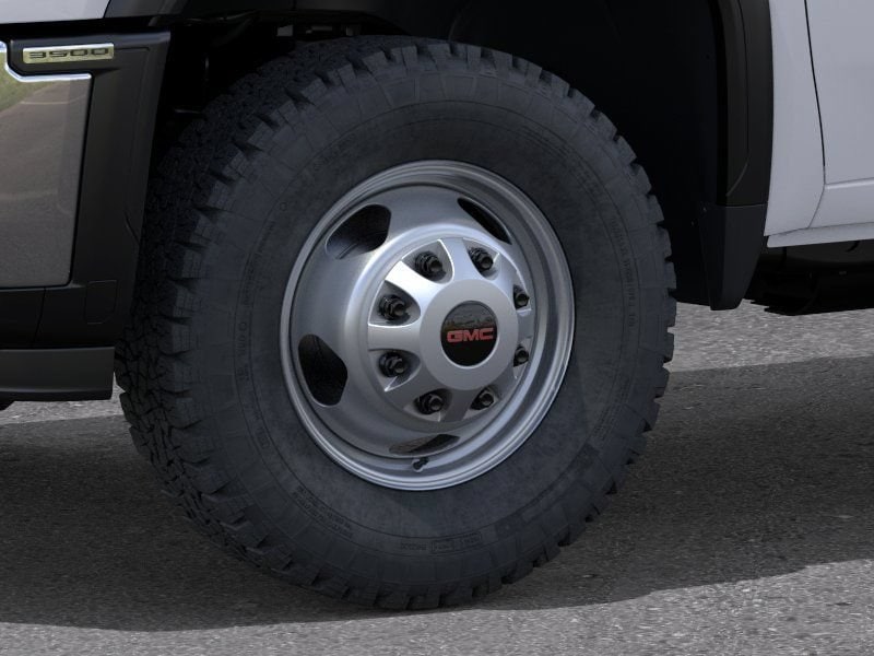 2025 GMC Sierra 3500HD Pro - Photo 10