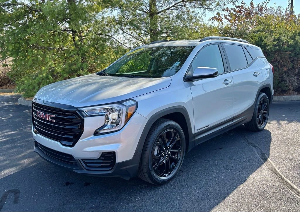 Used 2022 GMC Terrain SLE SUV
