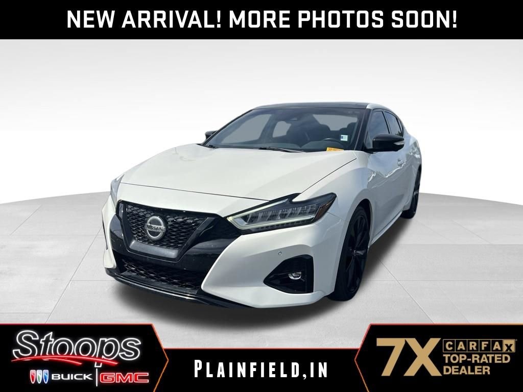 2021 Nissan Maxima SR's photo