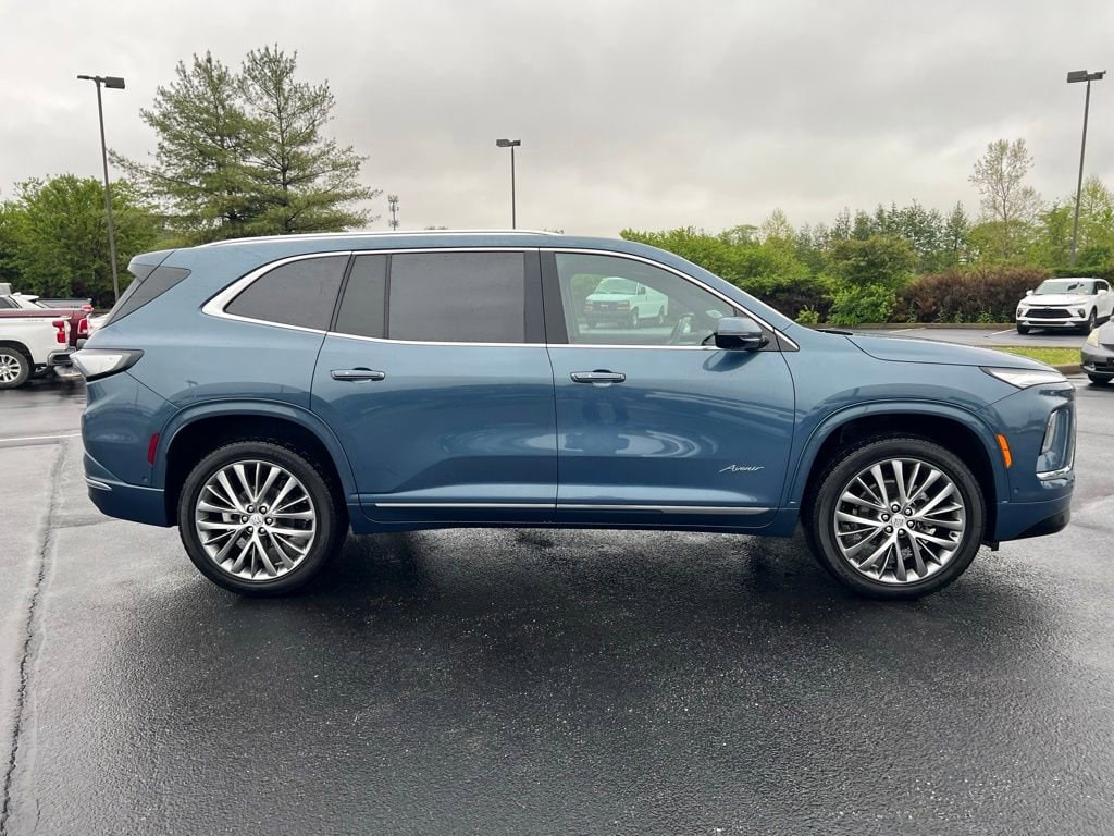 Used 2025 Buick Enclave Avenir SUV