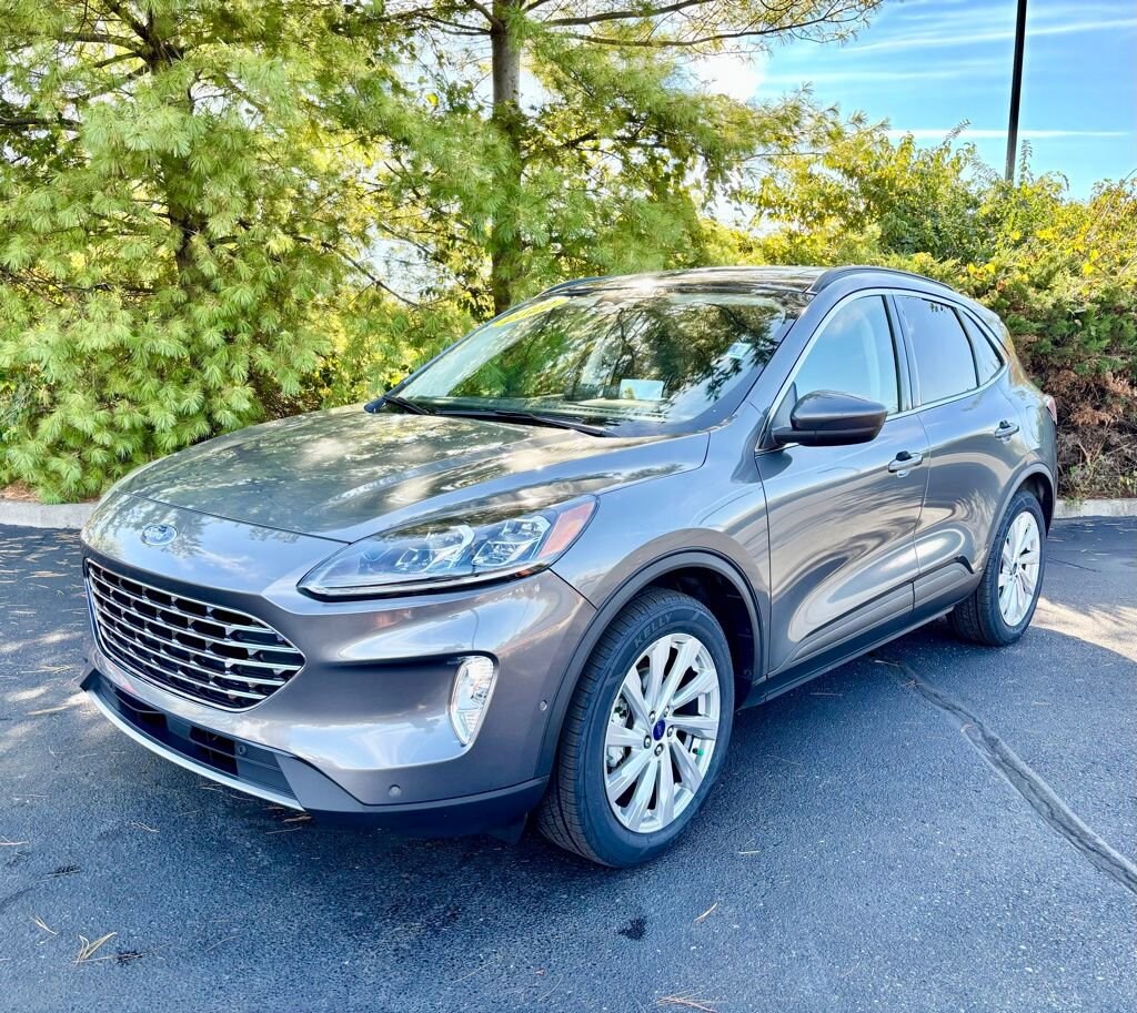 Used 2022 Ford Escape Titanium Hybrid SUV