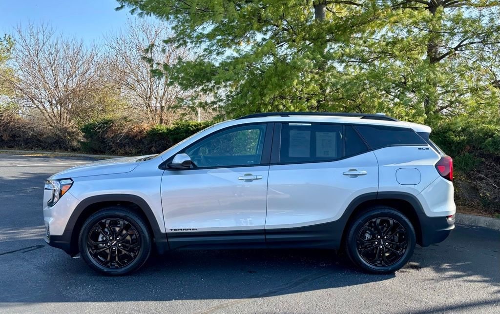 Used 2022 GMC Terrain SLE SUV