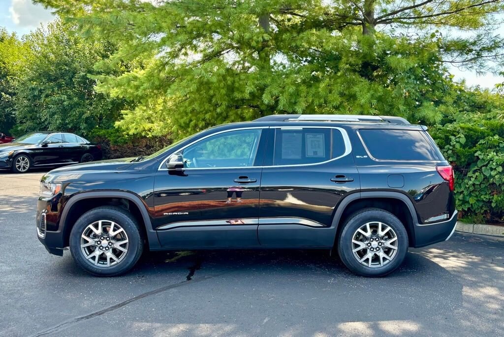 2023 Gmc Acadia SLE photo 3