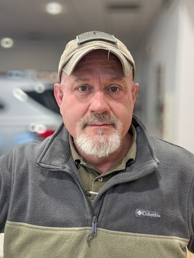 Staff member Dave Macy from ID_59536e