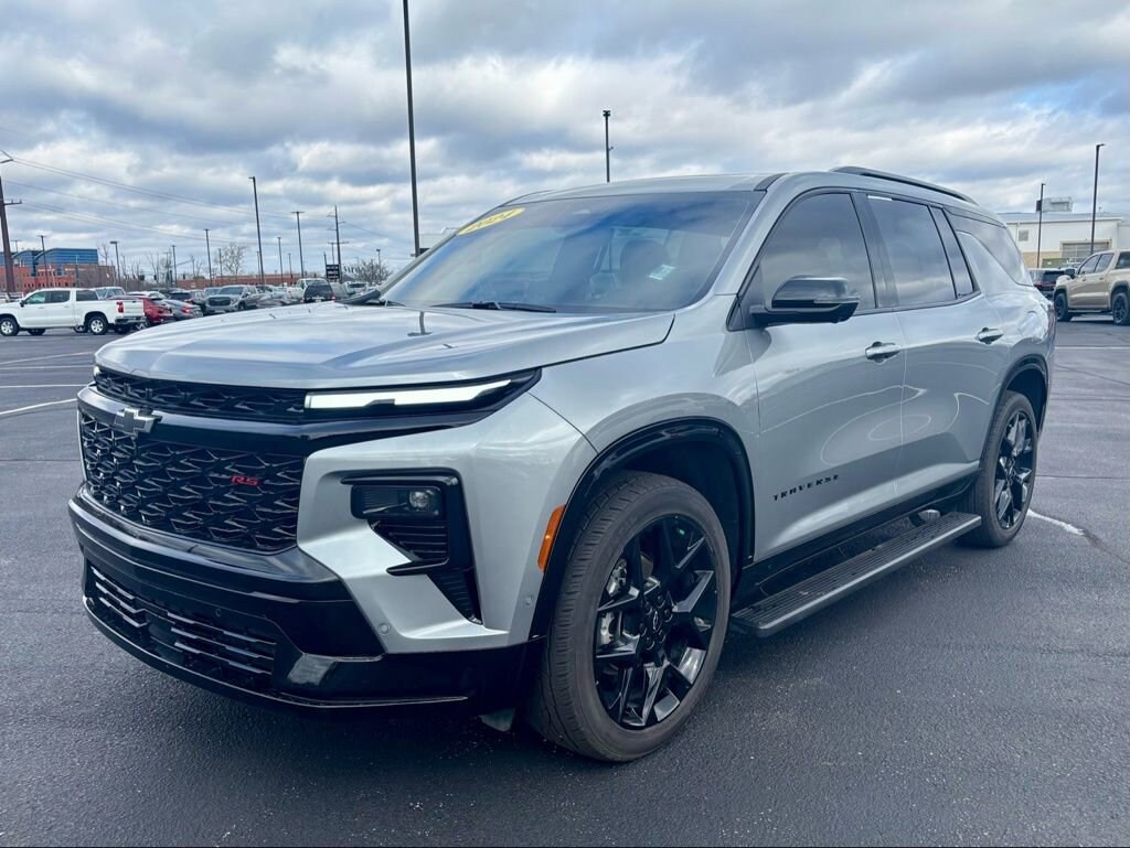 Used 2024 Chevrolet Traverse RS SUV