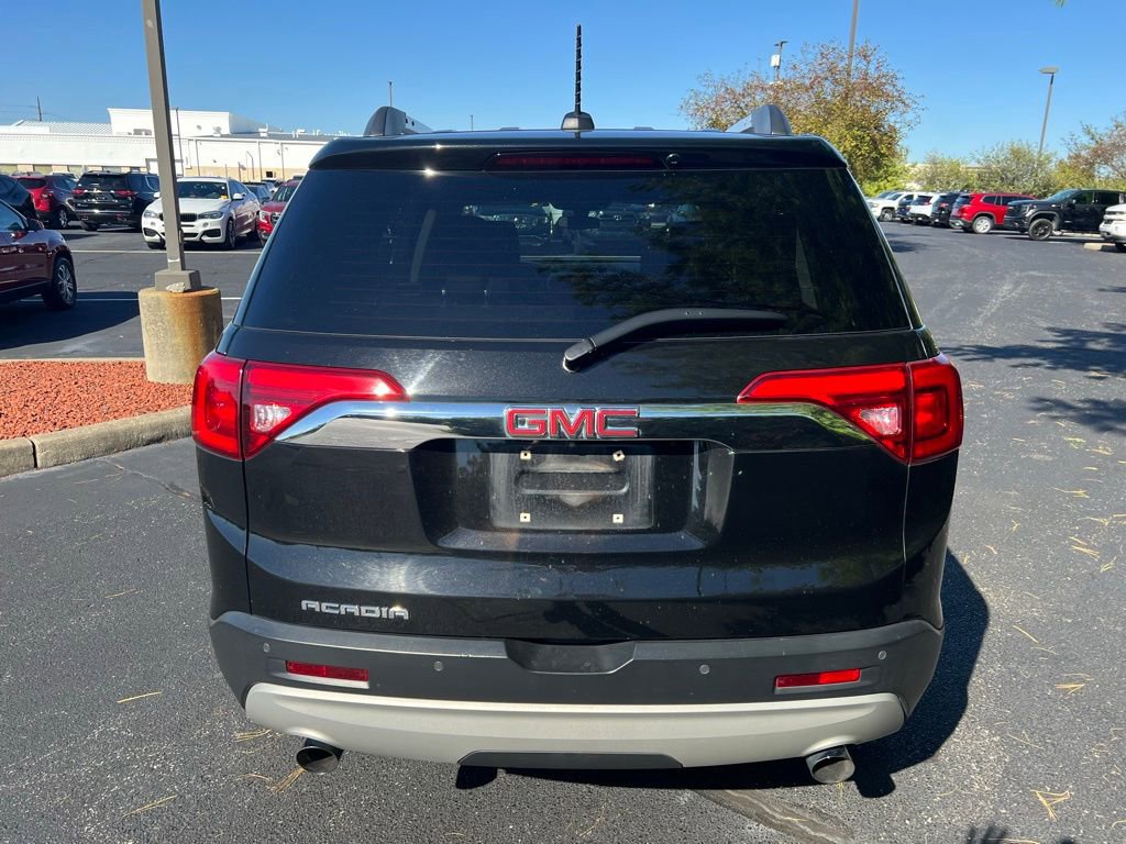 2019 Gmc Acadia SLE photo 3
