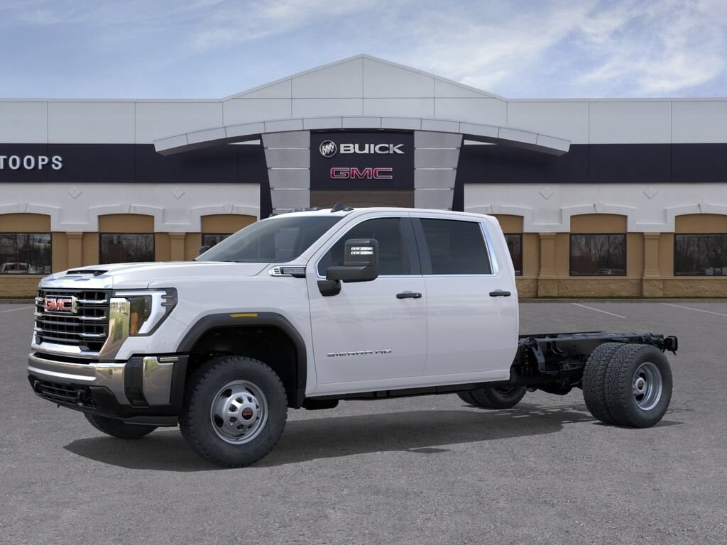 New 2025 GMC Sierra 3500 HD Chassis Cab Pro Truck