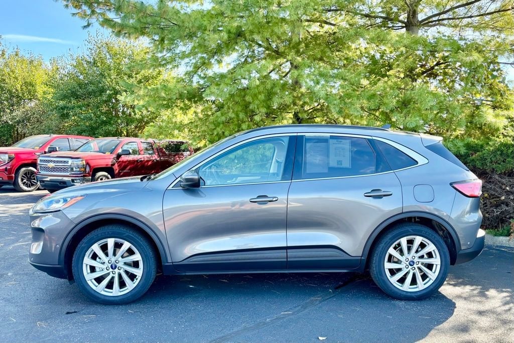 Used 2022 Ford Escape Titanium Hybrid SUV