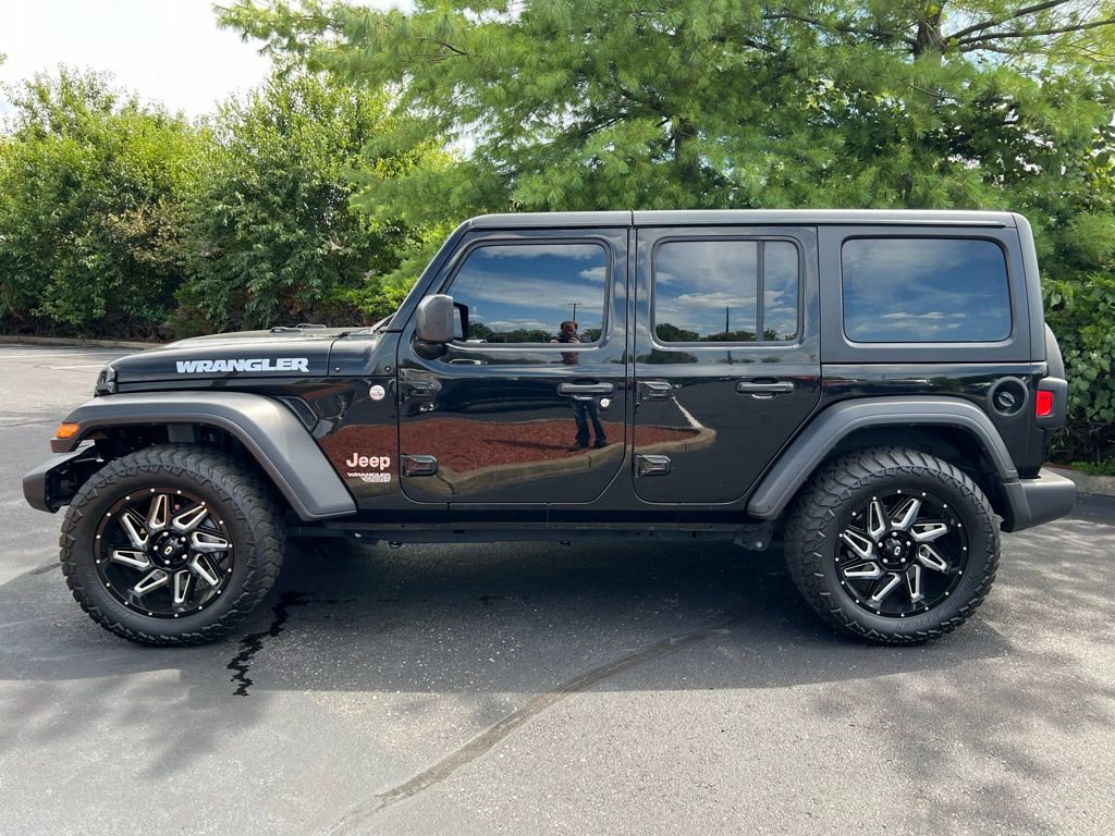 2019 Jeep Wrangler Unlimited Sport S photo 2
