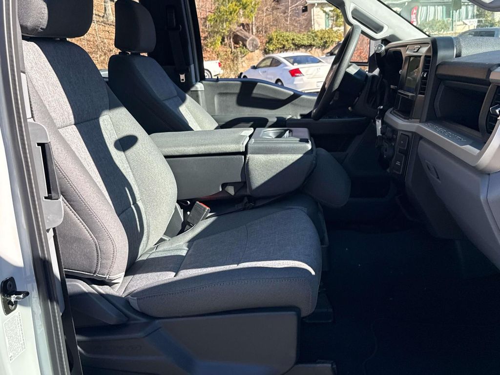 Photo 26