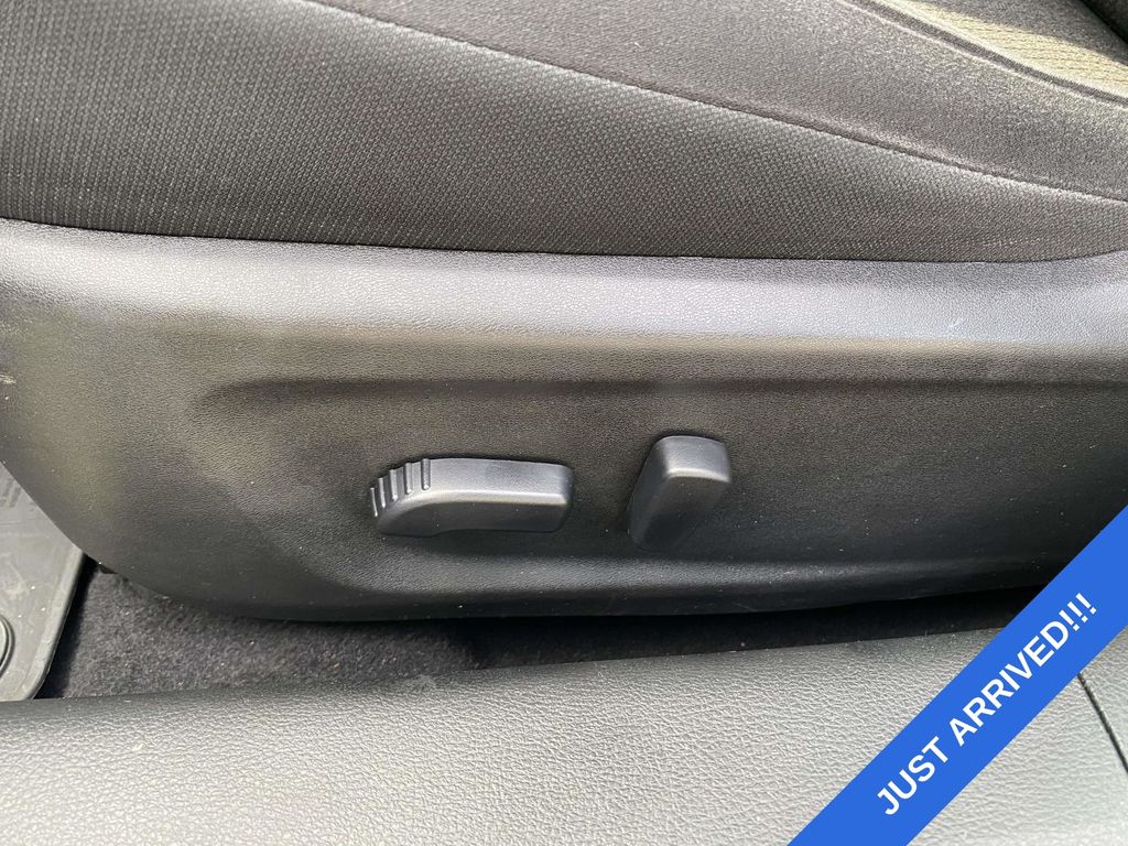 2023 Nissan Altima SV - Photo 16