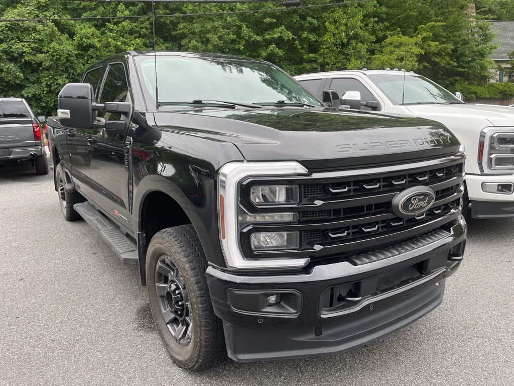 2024 Ford F-350 Lariat 4x4 Crew Cab 6-3/4' Box SRW's photo