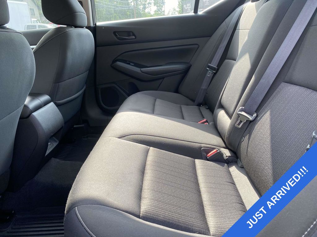 2023 Nissan Altima SV - Photo 11