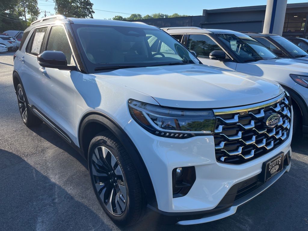2026 Ford Explorer Platinum 4WD's photo