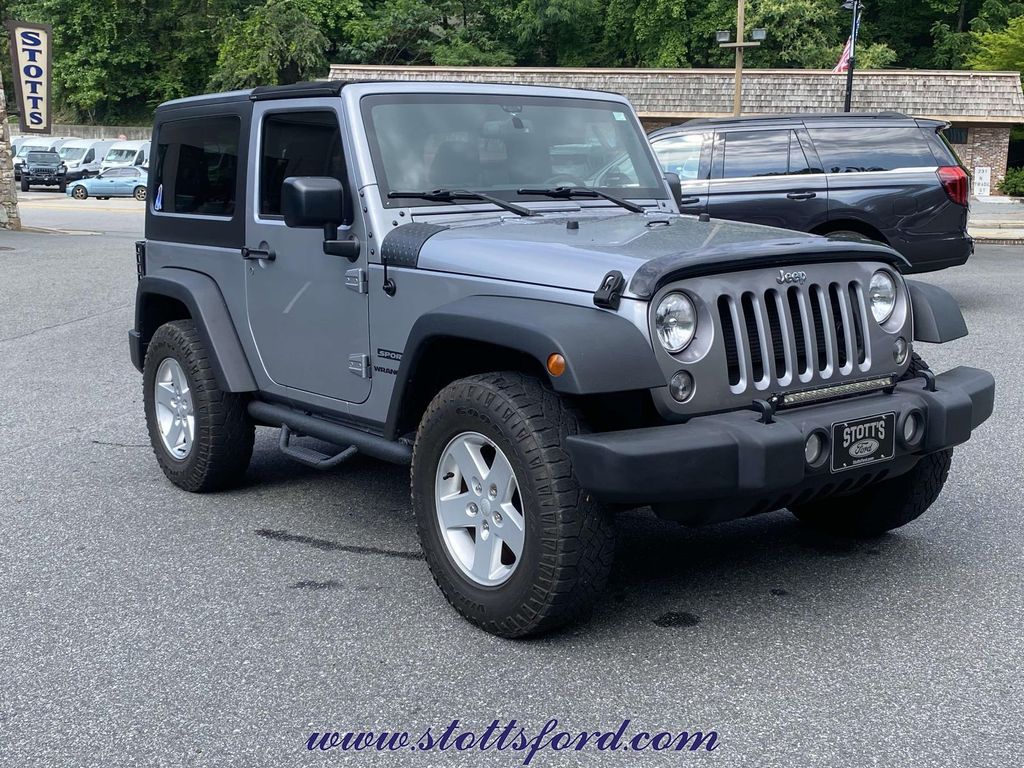 2015 Jeep Wrangler Sport's photo