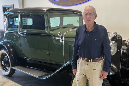 Staff member Harold Stott from ID_3ec458