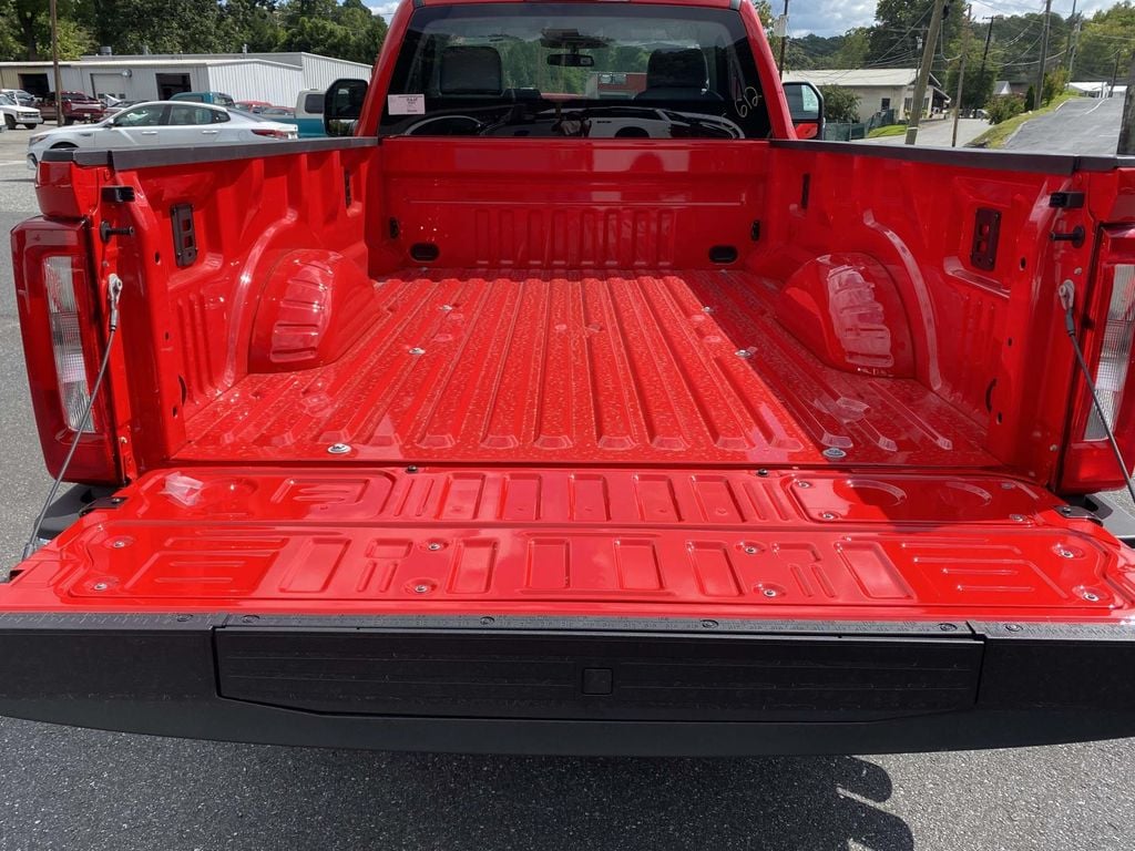 2026 Ford F-350 Super Duty XL - Photo 10