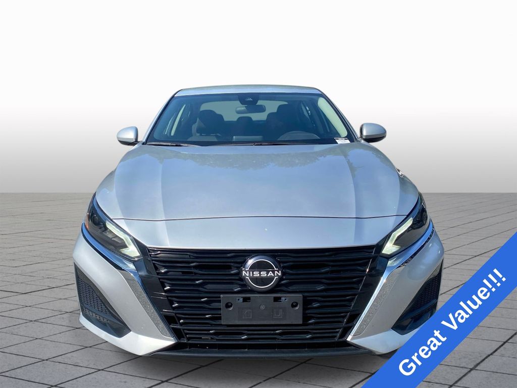Used 2023 Nissan Altima SV with VIN 1N4BL4DV9PN365583 for sale in Tryon, NC