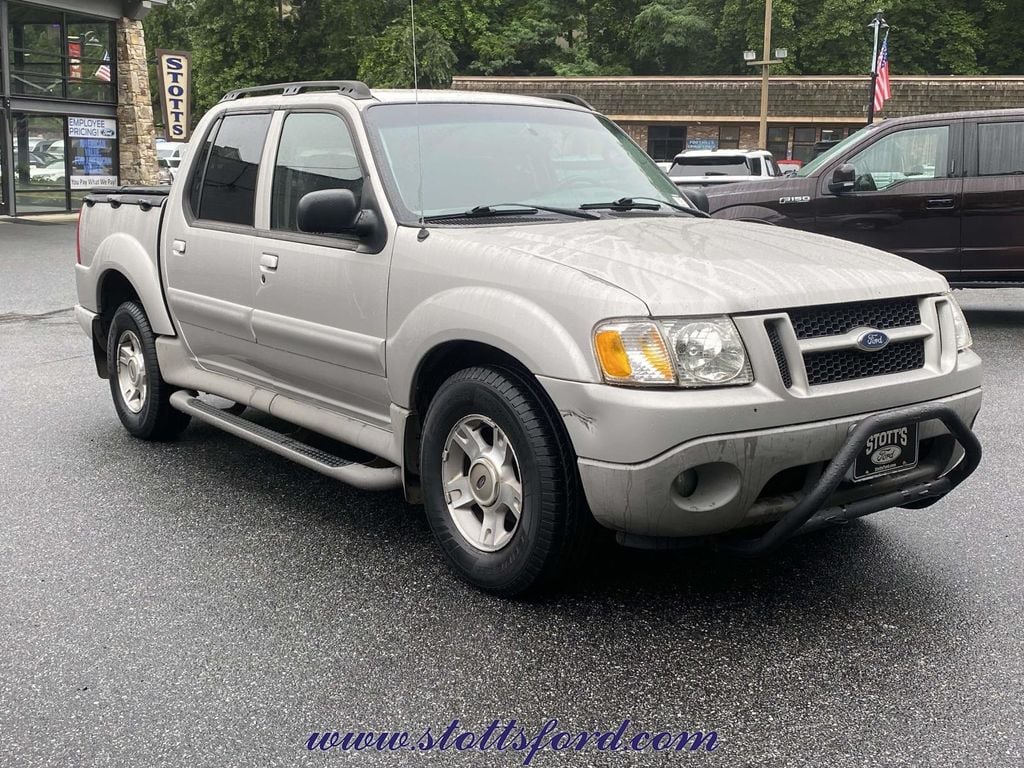 2003 Ford Explorer XLS's photo