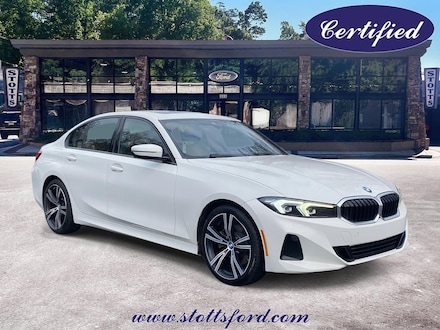 2023 BMW 330i Sedan